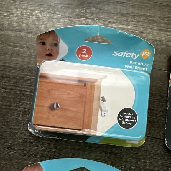 Lot‎ Of 4 Safety 1st 2pk Furniture Wall Straps #11014A Kid safe - Picture 3 of 8